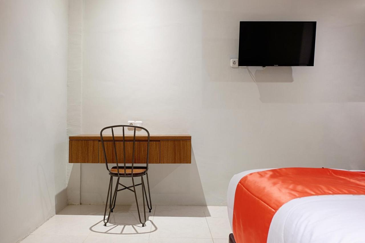 โอโย 2756 อนาตา Hotel มากาซาร์ ภายนอก รูปภาพ