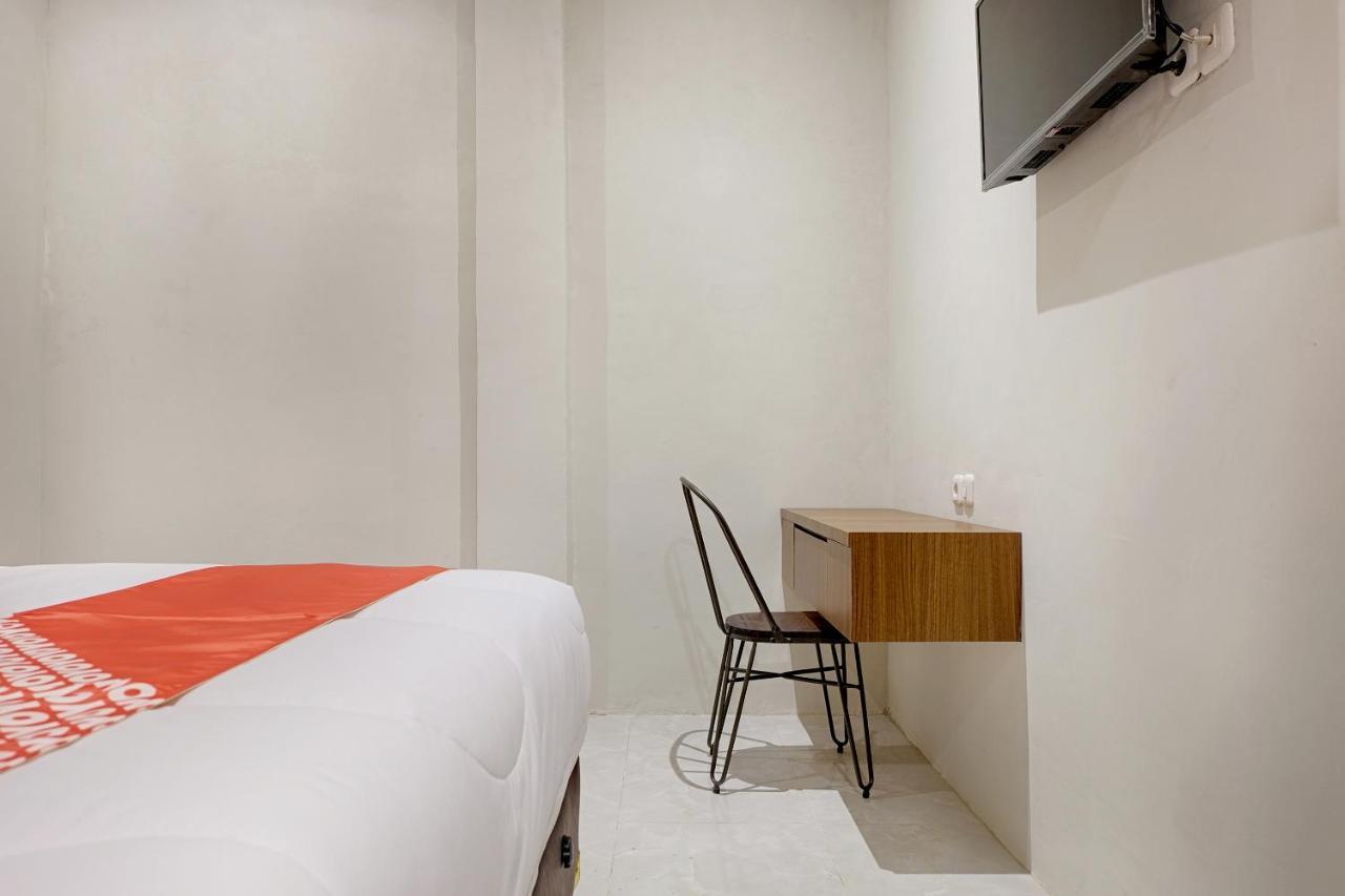 โอโย 2756 อนาตา Hotel มากาซาร์ ภายนอก รูปภาพ
